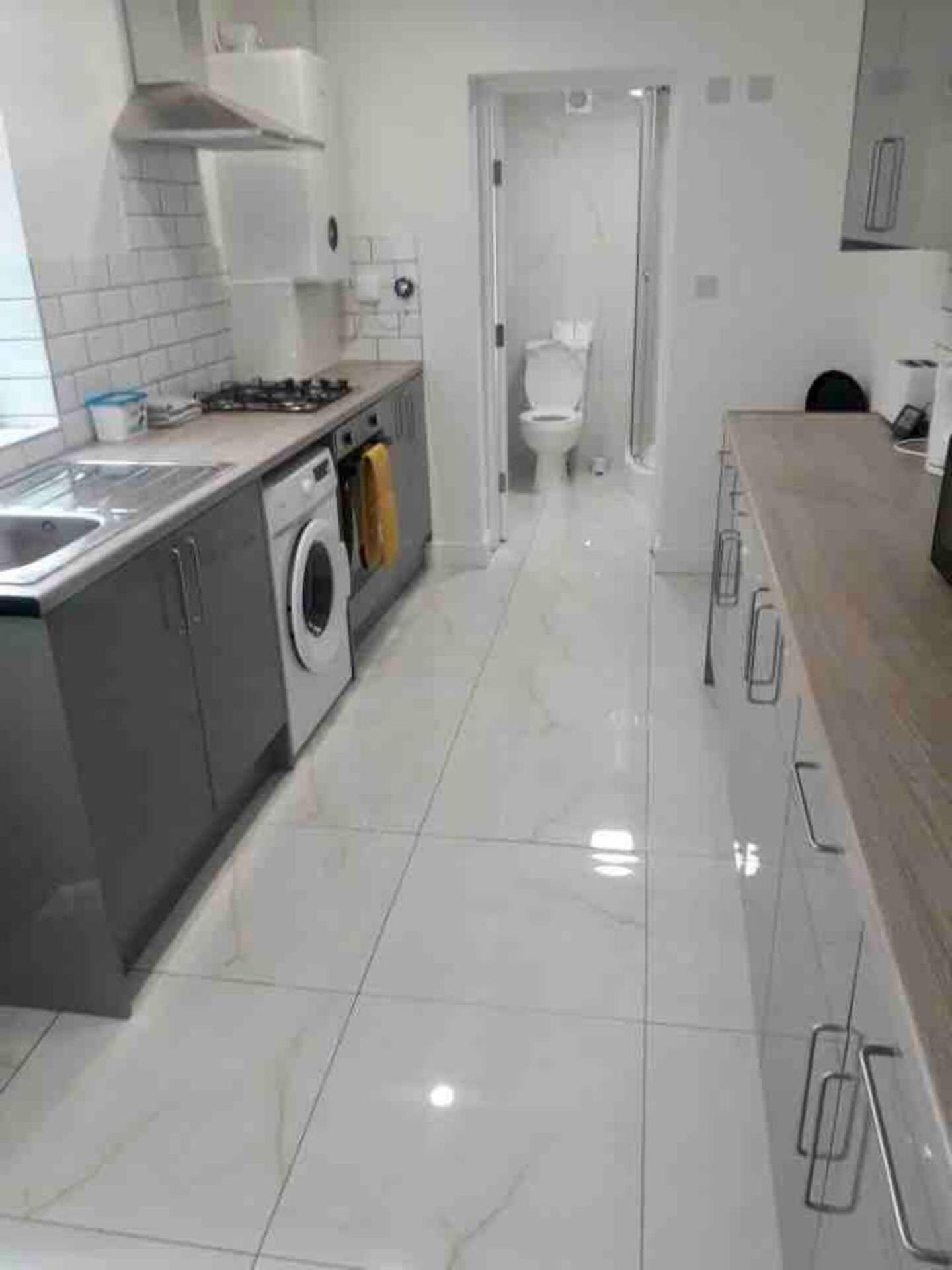 Catherine 5 Bedroom House Крю Екстер'єр фото